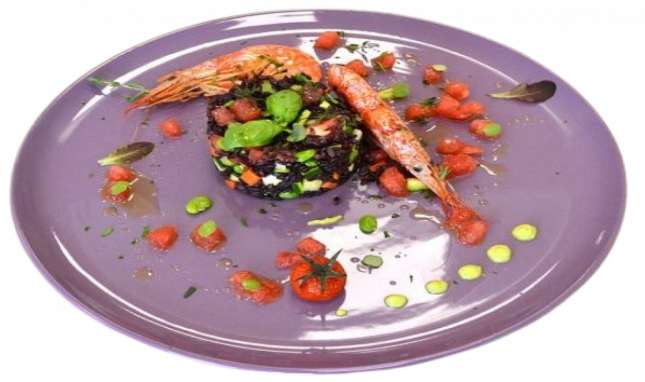 PLAT_DE_RIZ_NOIR_AUX_CREVETTES_ROUGES_ET_LEGUMES_DE_SAISON-removebg-preview